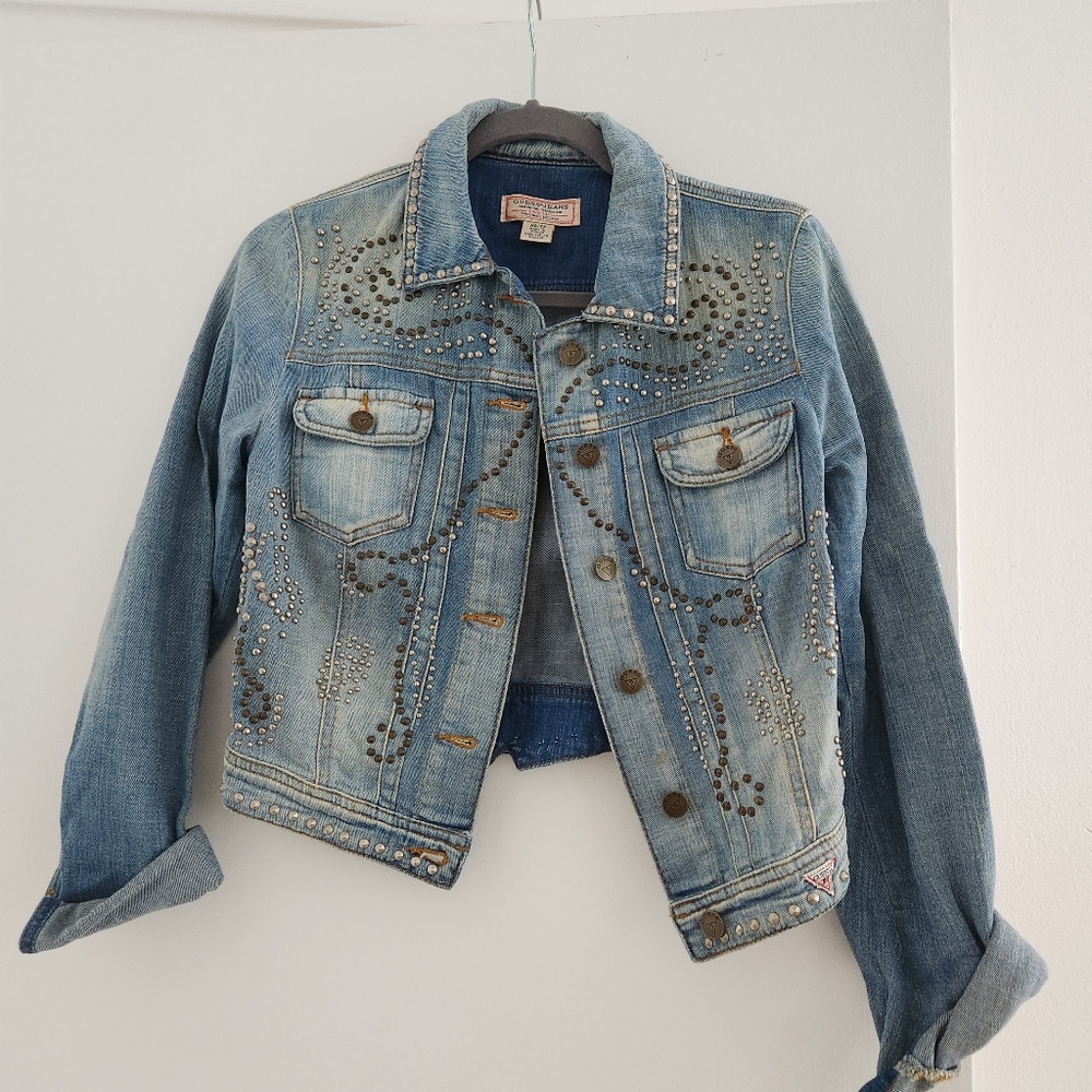 GUESS STUDDED VINTAGE DENIM JACKET SIZE XS